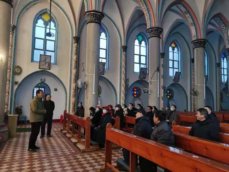加强友好交流，促进宗教和谐 ——山东济宁市基督教两会组织到戴庄天主教堂参观学习