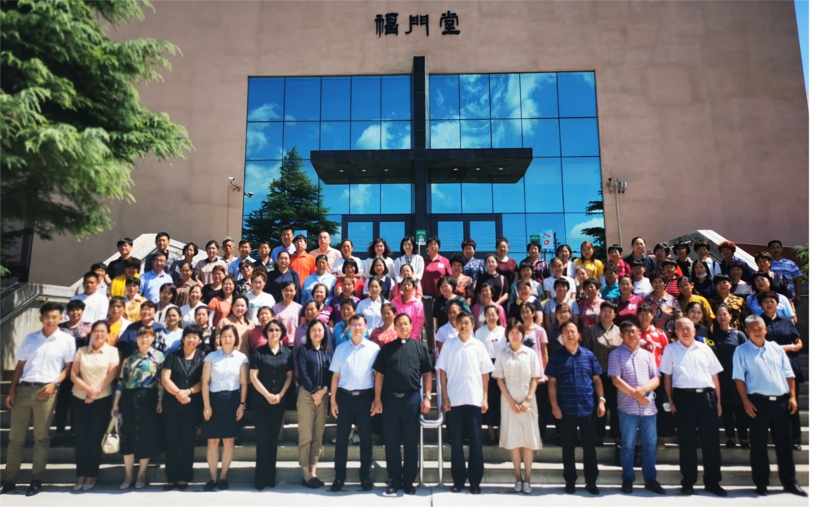 威海市基督教两会举办《民法典》讲座图片4_副本.jpg